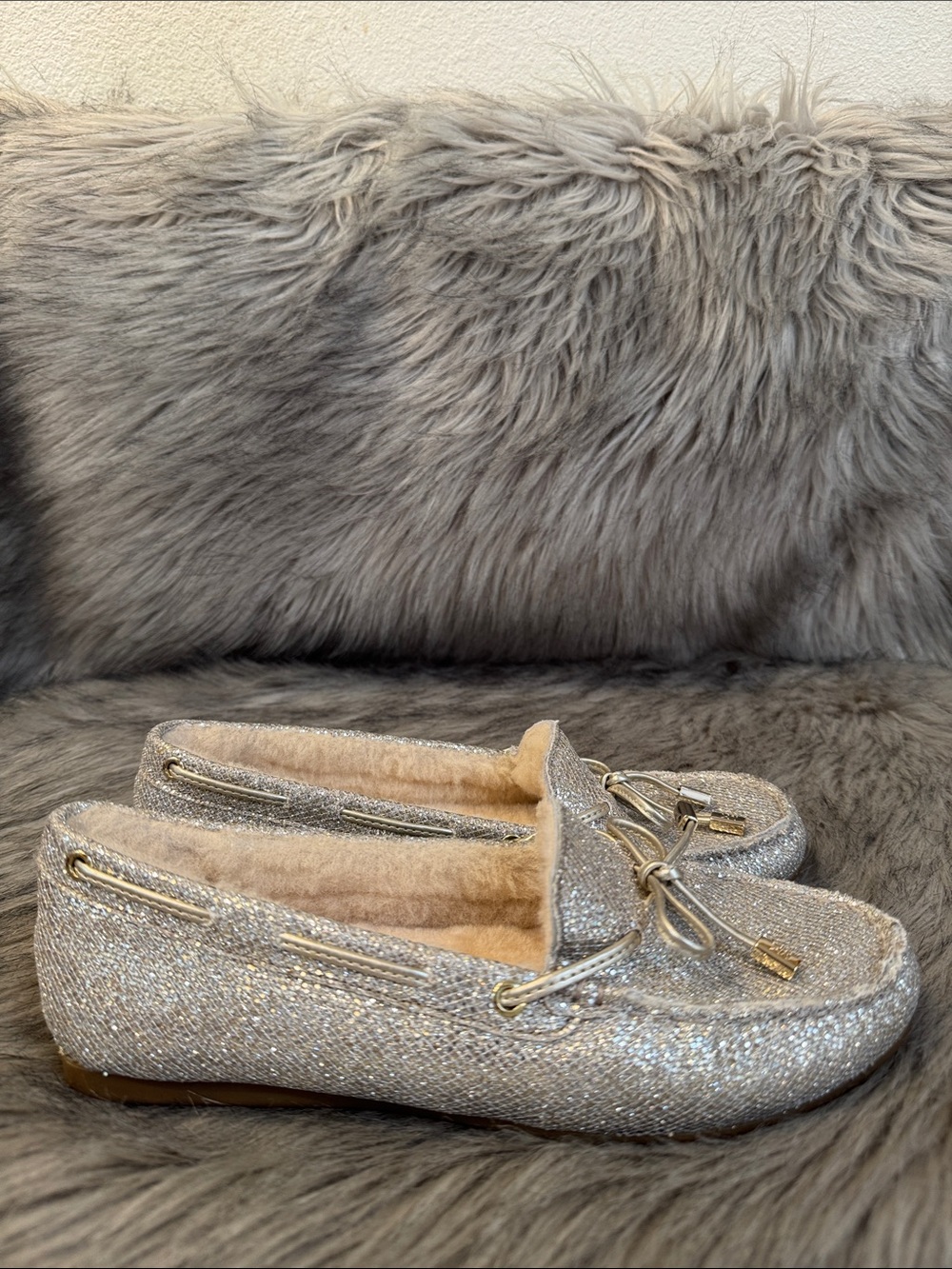 MICHEAL Michael Kors Silver Glitter Faux-Fur Lined Women's Moccasins Size 7.5